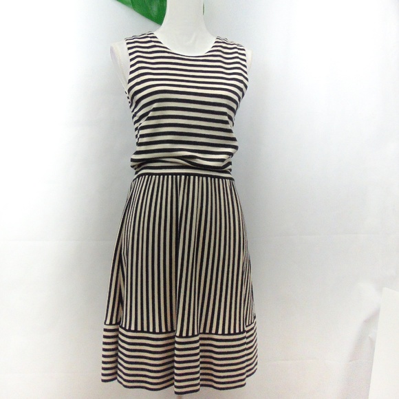 Madewell Dresses & Skirts - Madewell Hi Line black and white striped dress